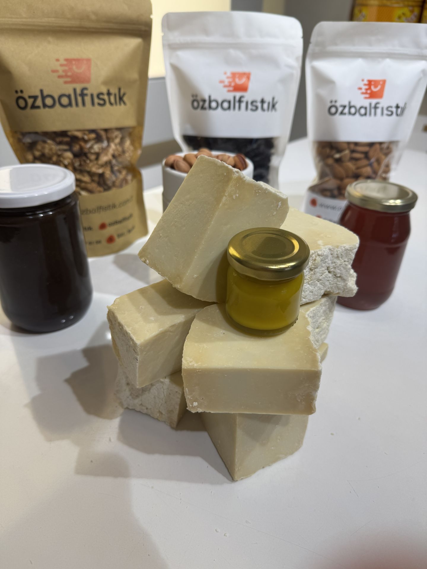 Özbal Fıstık Yöresel Lezzetler Paketi